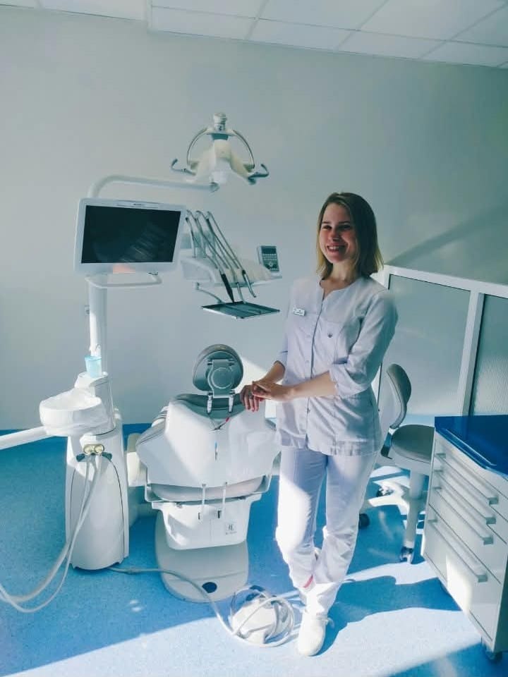 Dr Eva Novickaitė in the dental surgery at City Clinic